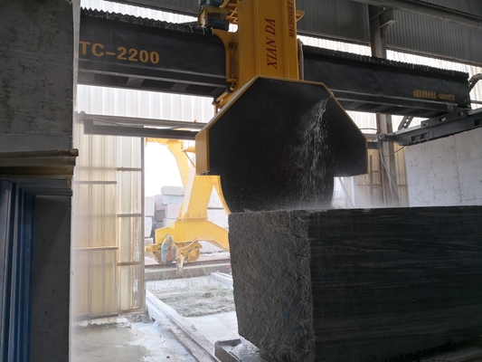 ブロック切断機 グラニートと大理石を切る