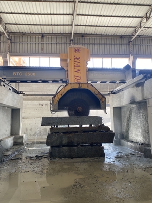 高精度ブロックブリッジ切断機 15m3/H 水消費と安全システム