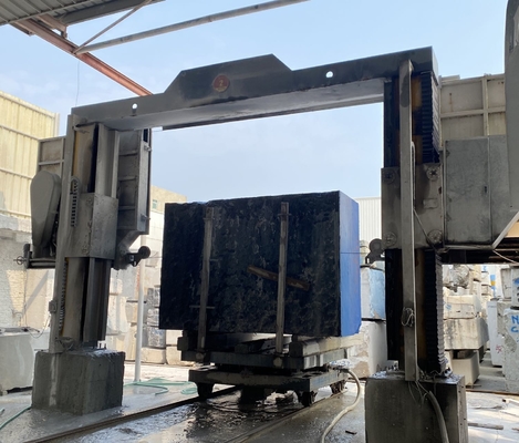 1300*2500mm トロリーストーンマシン ブロック分割と4m3/hの水消費