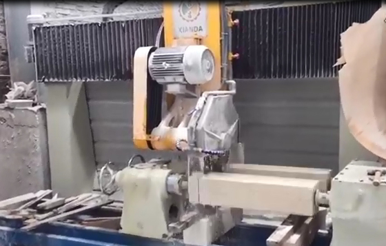 PLC/CNC 単純な構造 2 PC Baluster 柱切断機