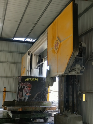 ダイヤモンドワイヤーソー切断機 ブロック装飾用