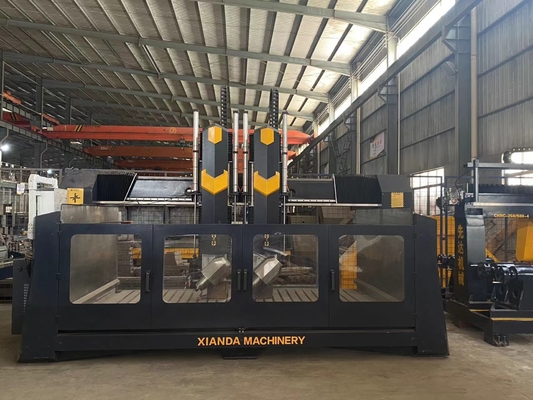 Xianda 4軸 高精度 CNC 彫刻機 0.02mm 位置付け精度と 5.5KW スピンドルパワー