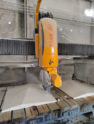 シアンダ ブランド イタリア システム 5 軸 CNC ブリッジ 自動 マルマー グラニート クォーツ スラブ フリース 機械 キッチン シンク 机台 石切断 機械 工場価格