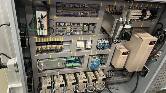 CE 5軸ブリッジ式石材切断機 イタリア製 DDXシステム 900mmソーブレード オプション保護スライドドア付き