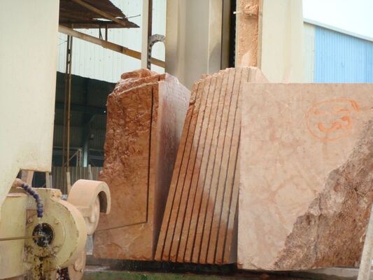 PLC制御 ダイアモンドワイヤーソーマシン 3000×3000×1500mm マルブルとグランイトブロックを分割する同期スクリュードライブ