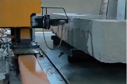 大型石ブロック切削のための4つのフライホイールを持つゲントリー移動式CNCワイヤーソーマシン 3500 × 3500 × 2200 mm