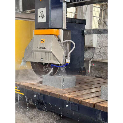 ポルトガルの大理石の切断および石の装飾プロジェクト向けの精密 5 軸 CNC ブリッジソーマシン