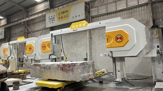 最大加工サイズ2500×3000×1500mm、高精度減速機＆サーボモーター搭載 4軸CNCダイヤモンドワイヤーソー切断機